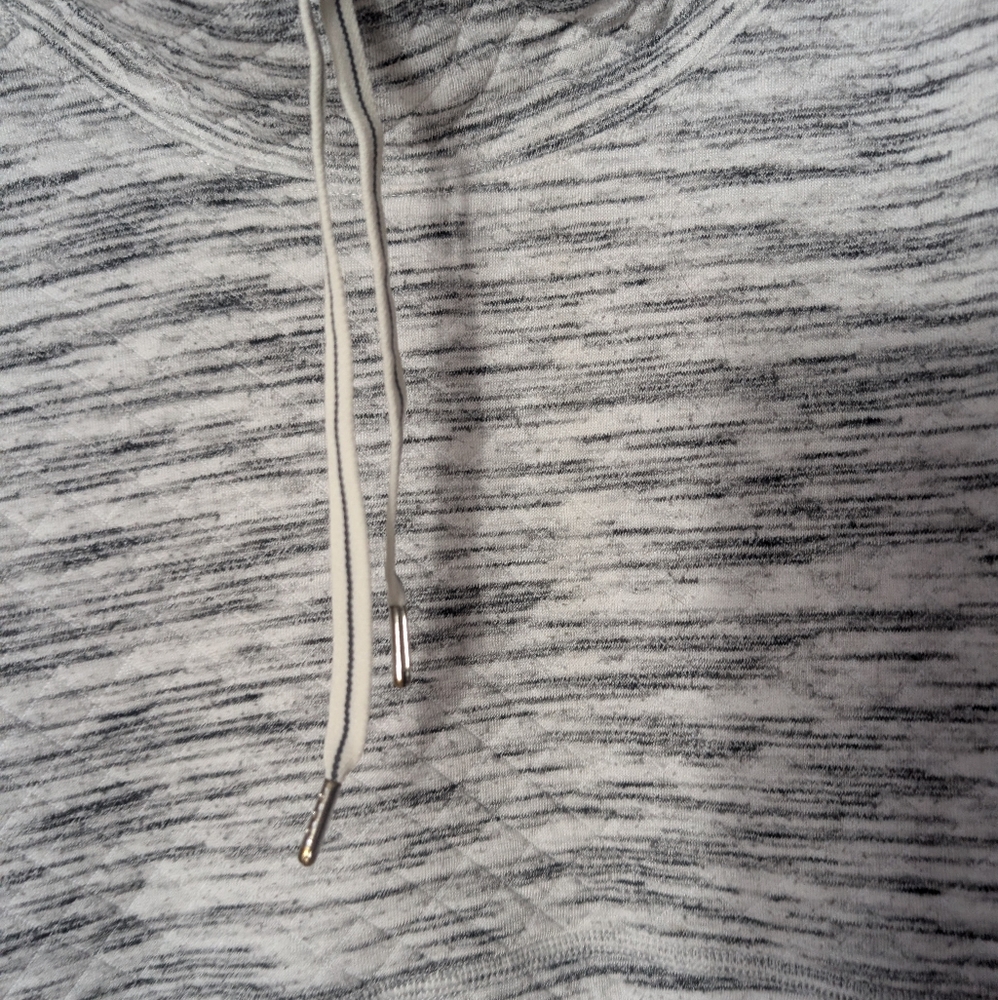Marmot Annie Pullover Sweatshirt - Women's size small Heathered Grey. - Picture 3 of 6